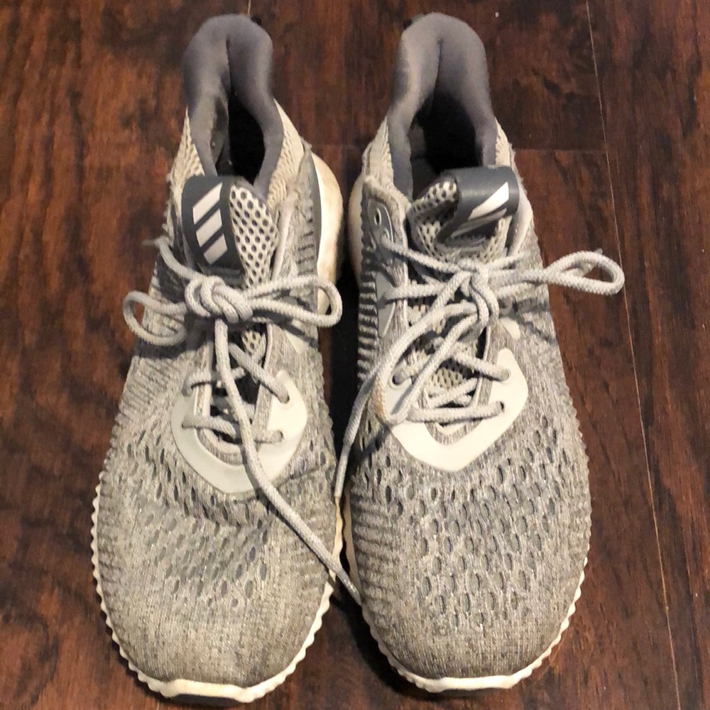 Adidas Sneakers